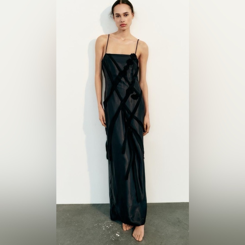 Zara floral raised appliqué satin effect dress - Picture 9 of 10
